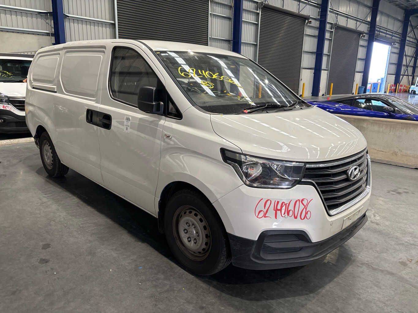 Hyundai Grand Starex