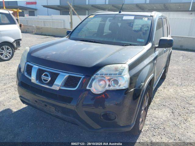 Nissan X-TRAIL 2.0 ST CVT