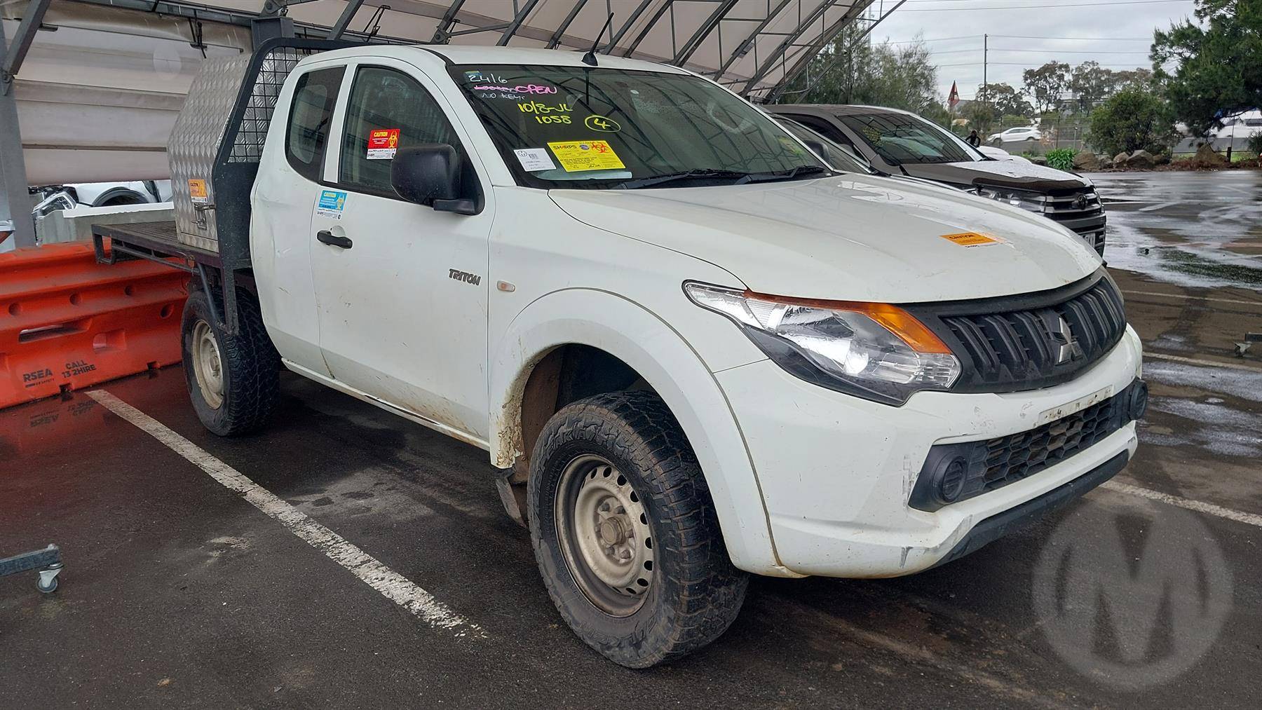 Mitsubishi L200 / Triton GLX Cab Chassis