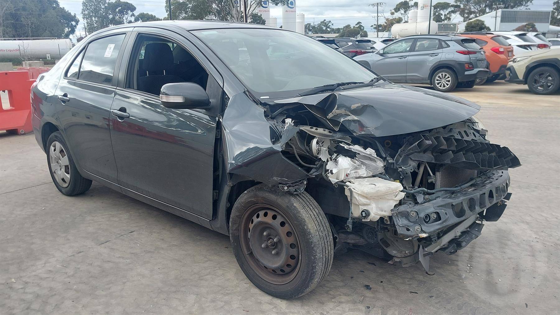 Toyota Yaris YRS Sedan