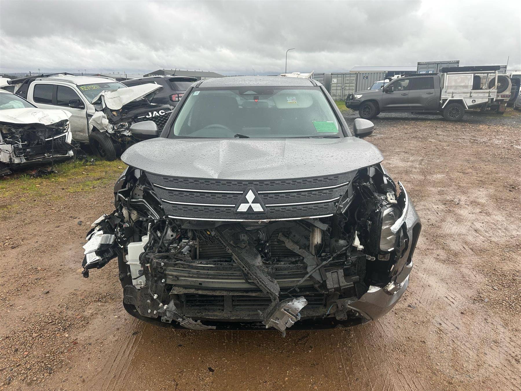 Mitsubishi Outlander ES 2WD S/Wagon
